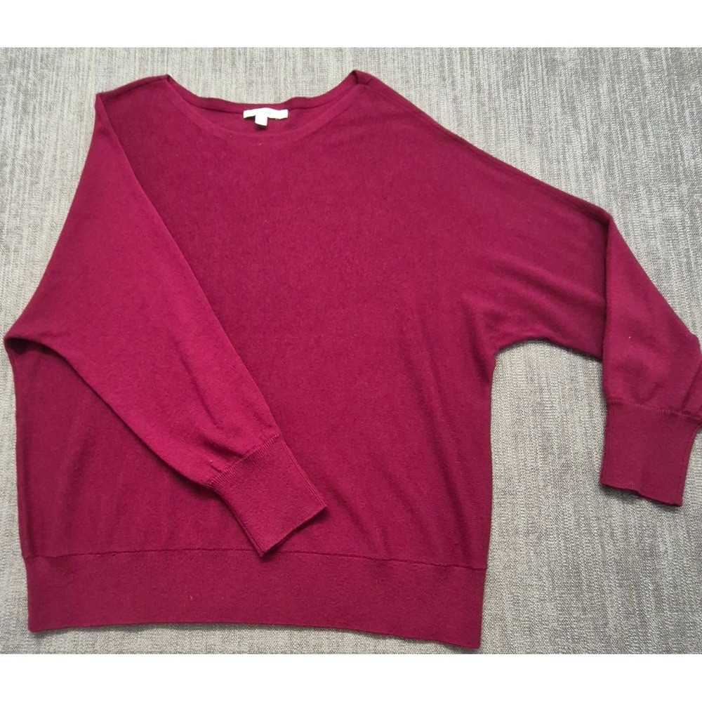 Chicos women's red pullover sweater size 3 (XL) ribbed hems round neck buttons
